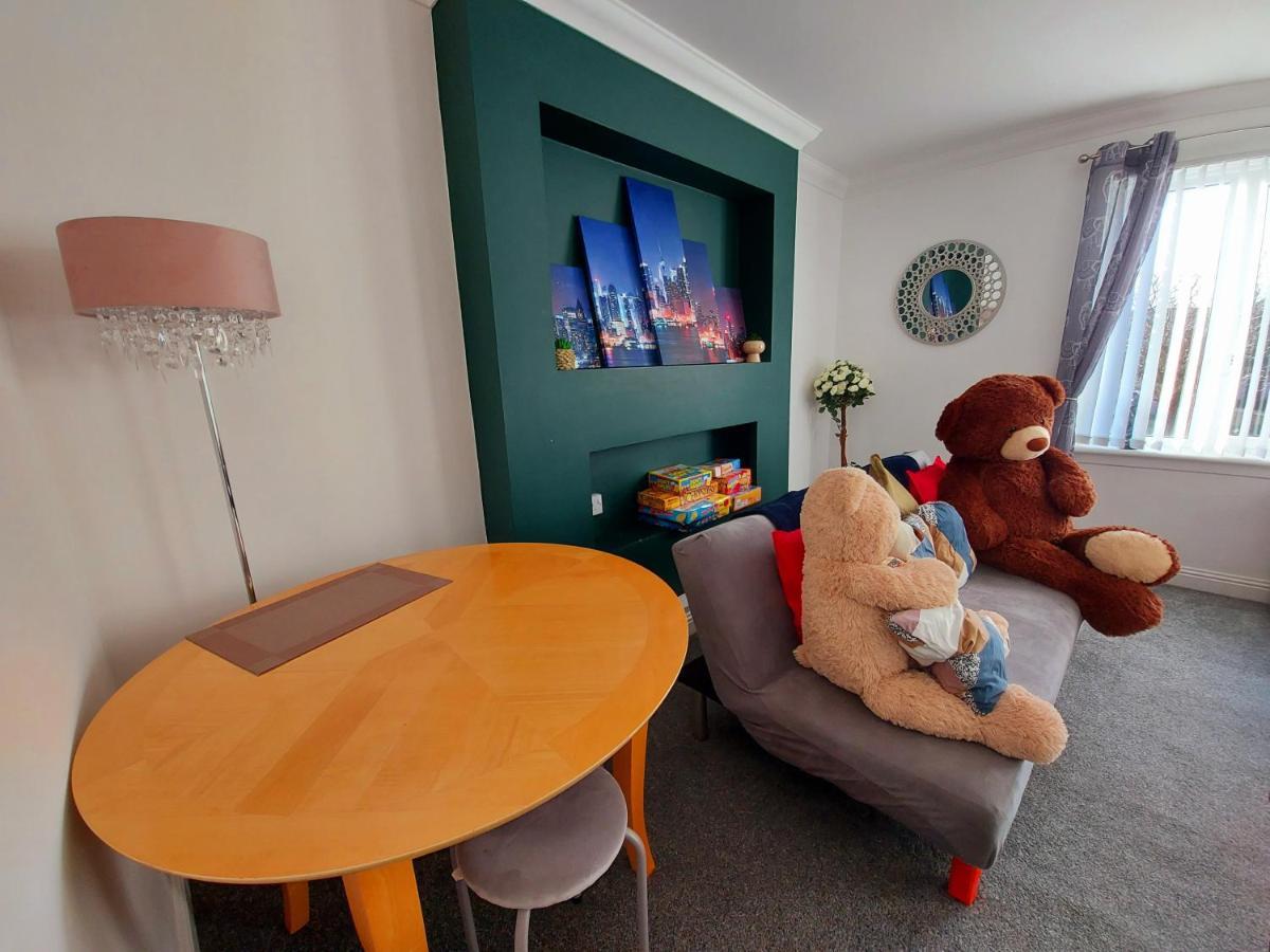 Teddy Bears' 3-Bedroom Maisonette Солткоутс Екстер'єр фото